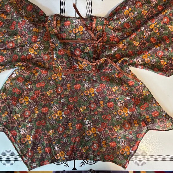 70's Boho Flowy Floral Top - Brown Ribbon Tie Front Peasant Blouse - Picture 3 of 8